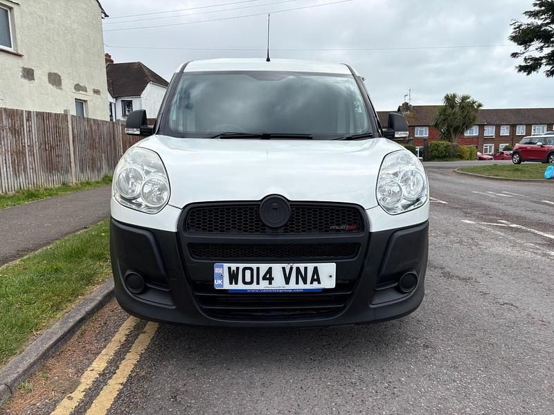 Used Fiat Doblò Active 2014 White MPV