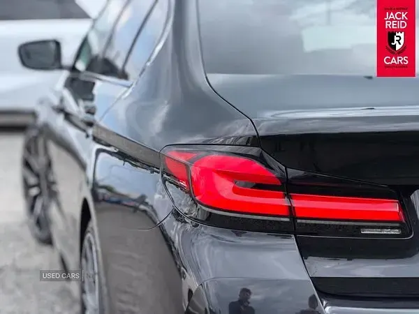 Usado BMW 520 M Sport 2021 Negro Berlina