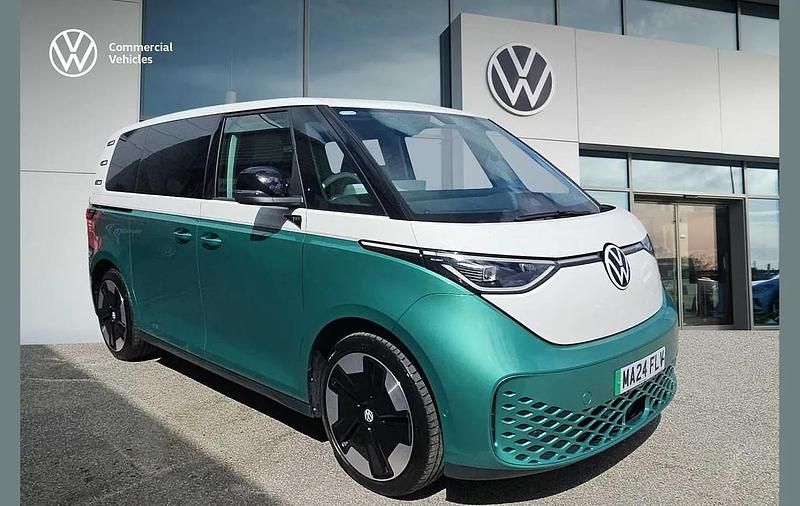 Used VW ID. Buzz Pro 147 kW (200 HP) 2024 White MPV