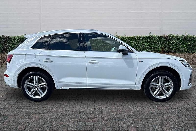 Used Audi Q5 S-Line 2024 White SUV