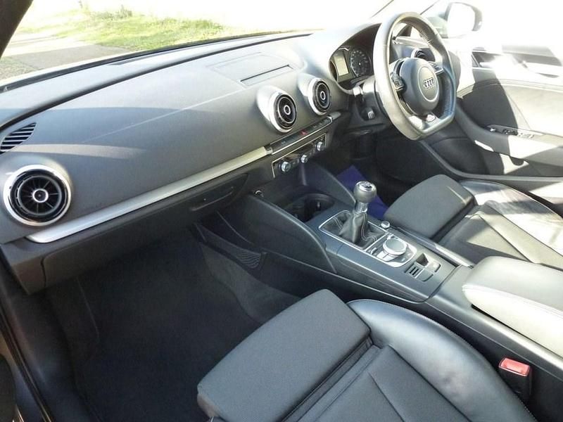 Used Audi A3 Sportback S-Line 122 HP (89 kW) 2014 Grey Hatchback