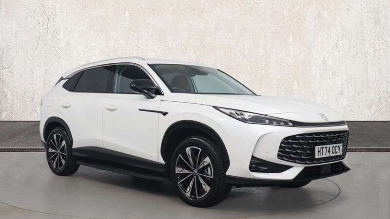 White Used 2024 MG HS Trophy SUV | £28,793 - Image 1/4