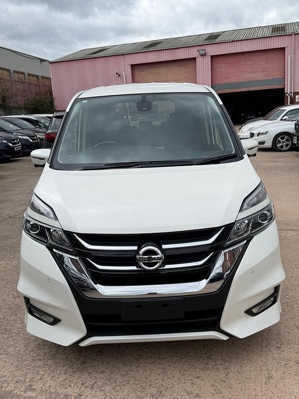 Used Nissan Serena 2017 White MPV