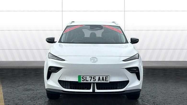 Used MG MG5 EV SE 169 kW (231 HP) 2025 White Estate