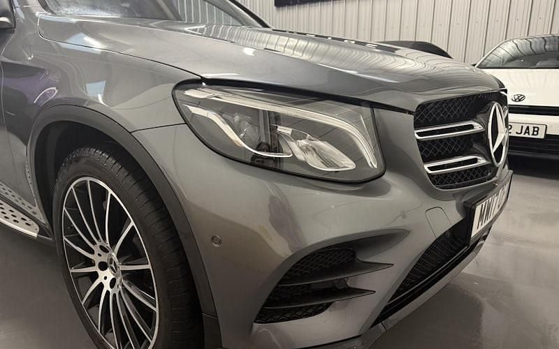 Used Mercedes GLC250 AMG line 204 HP (150 kW) 2018 Estate