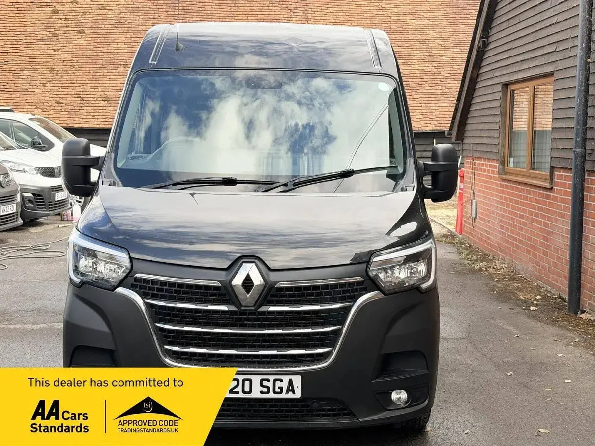 Used Renault Master Komfort 2020 Black MPV