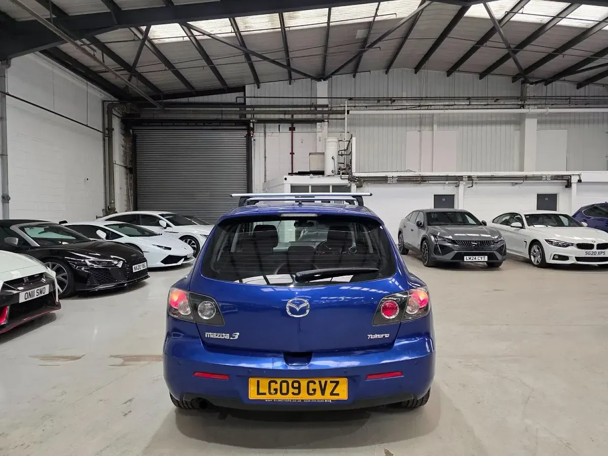 Used Mazda 3 Takara 105 HP (77 kW) 2009 Blue Hatchback