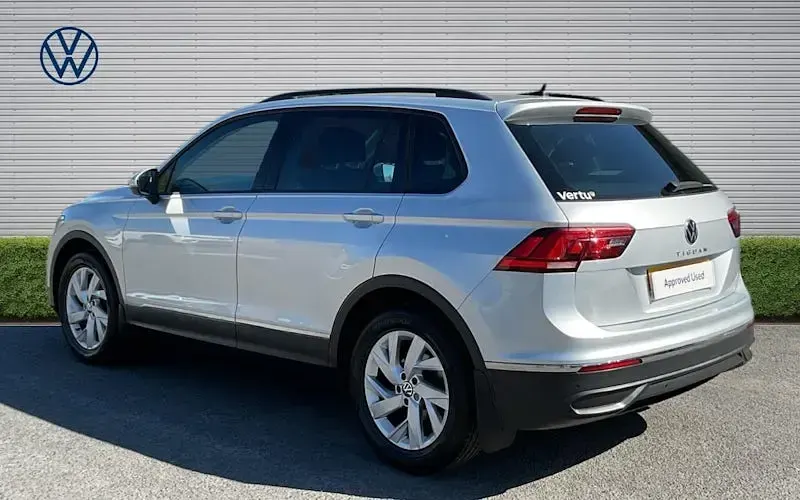 Usado VW Tiguan Life 150 CV (110 kW) 2023 SUV