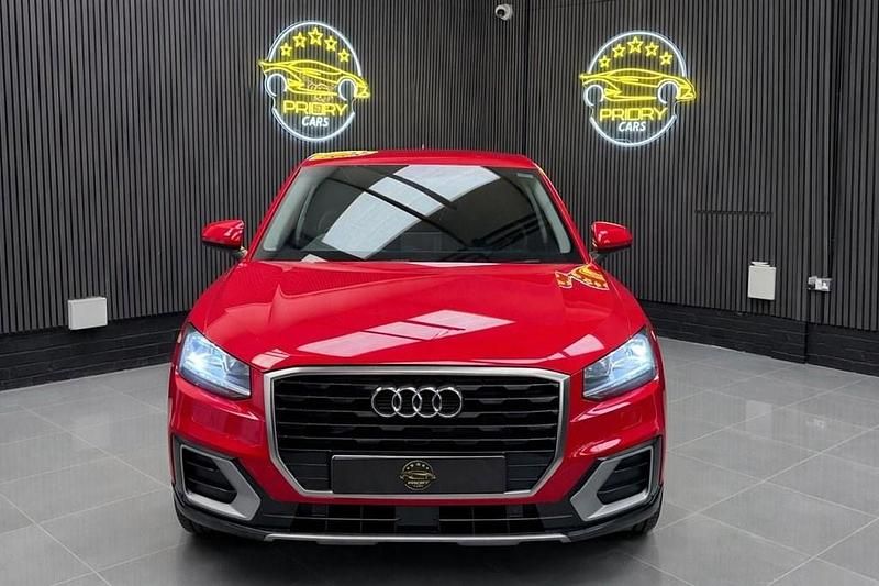 Begagnad Audi Q2 Sport 150 HK (110 kW) 2017 Röd SUV
