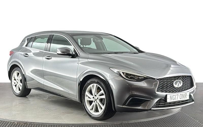 Used Infiniti Q30 109 HP (80 kW) 2017 Grey Hatchback