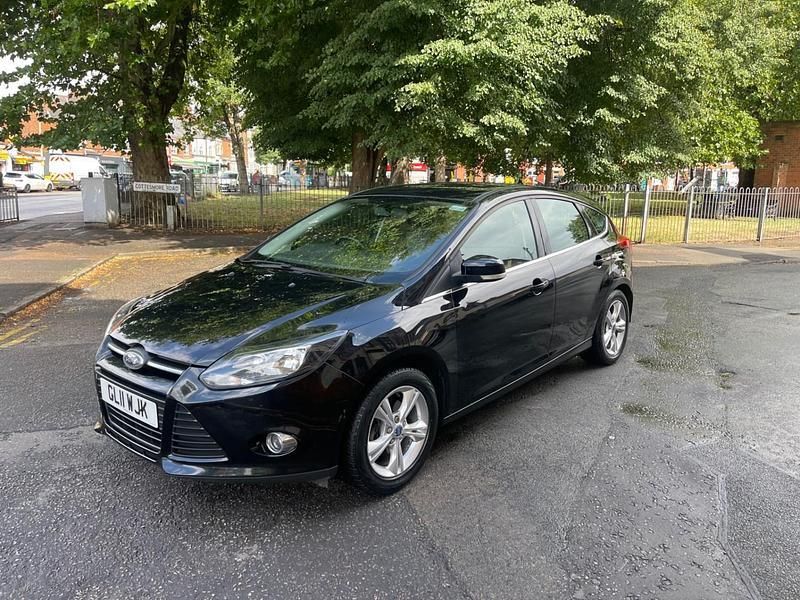 Black Used 2011 Ford Focus Zetec Hatchback | £2,450 (Good price) - Image 1/4
