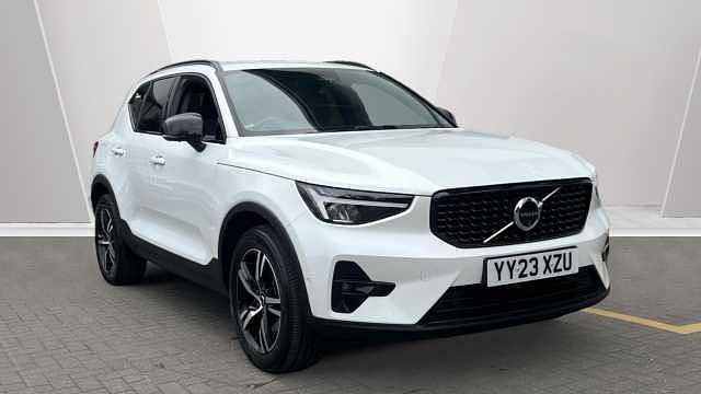 Used 2024 Volvo XC40 Plus SUV | £26,540 (Fair price) - Image 1/4