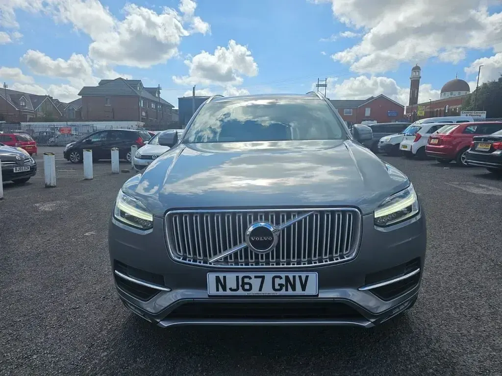 Used Volvo XC90 Inscription 235 HP (172 kW) 2017 Grey SUV