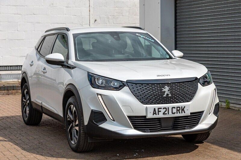 White Used 2021 Peugeot 2008 Allure SUV | £14,450 (Fair price) - Image 1/4