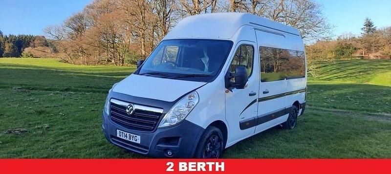 Used Vauxhall Movano 125 HP (91 kW) 2014 White MPV