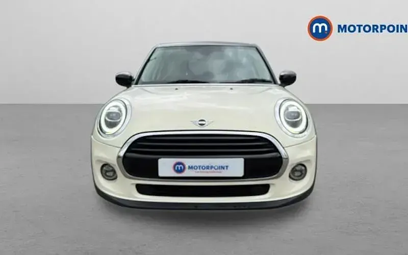 Usado Mini Cooper Classic 136 CV (100 kW) 2020 Blanco Utilitario