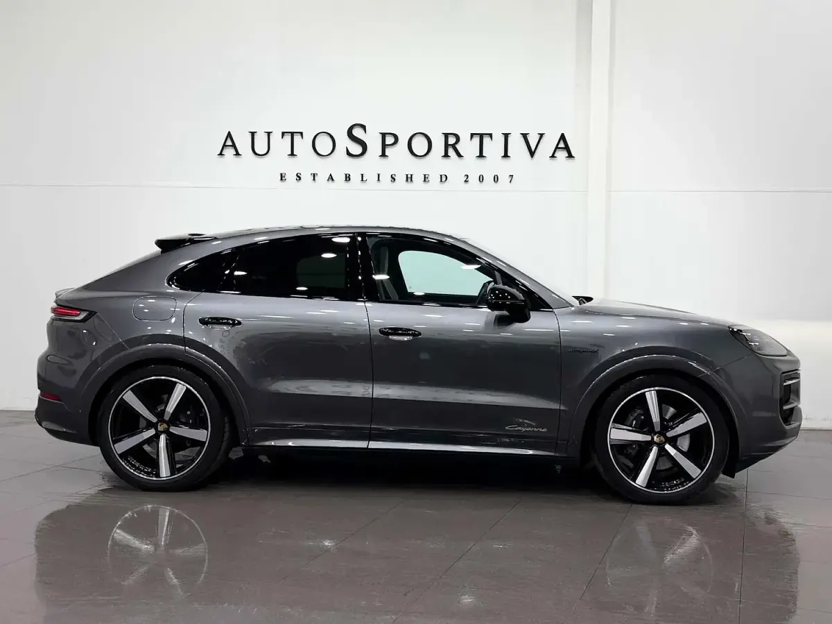 Used Porsche Cayenne 2024 Grey SUV