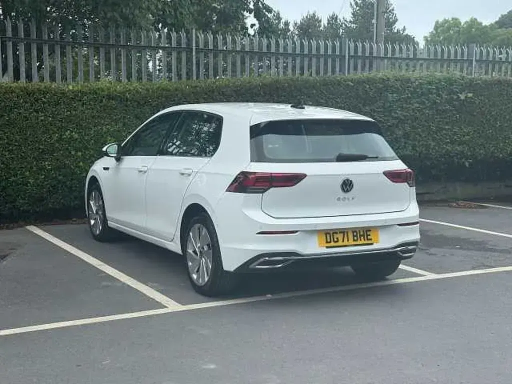 Used VW Golf VII 115 HP (84 kW) 2021 Hatchback
