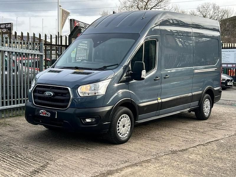Begagnad Ford Transit Trend 130 HK (95 kW) 2021 Grå Van