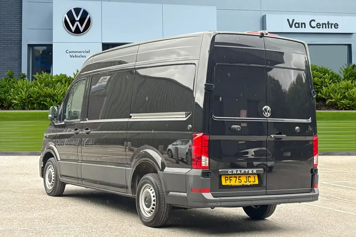 New VW Crafter 140 HP (102 kW) 2026 Black Van