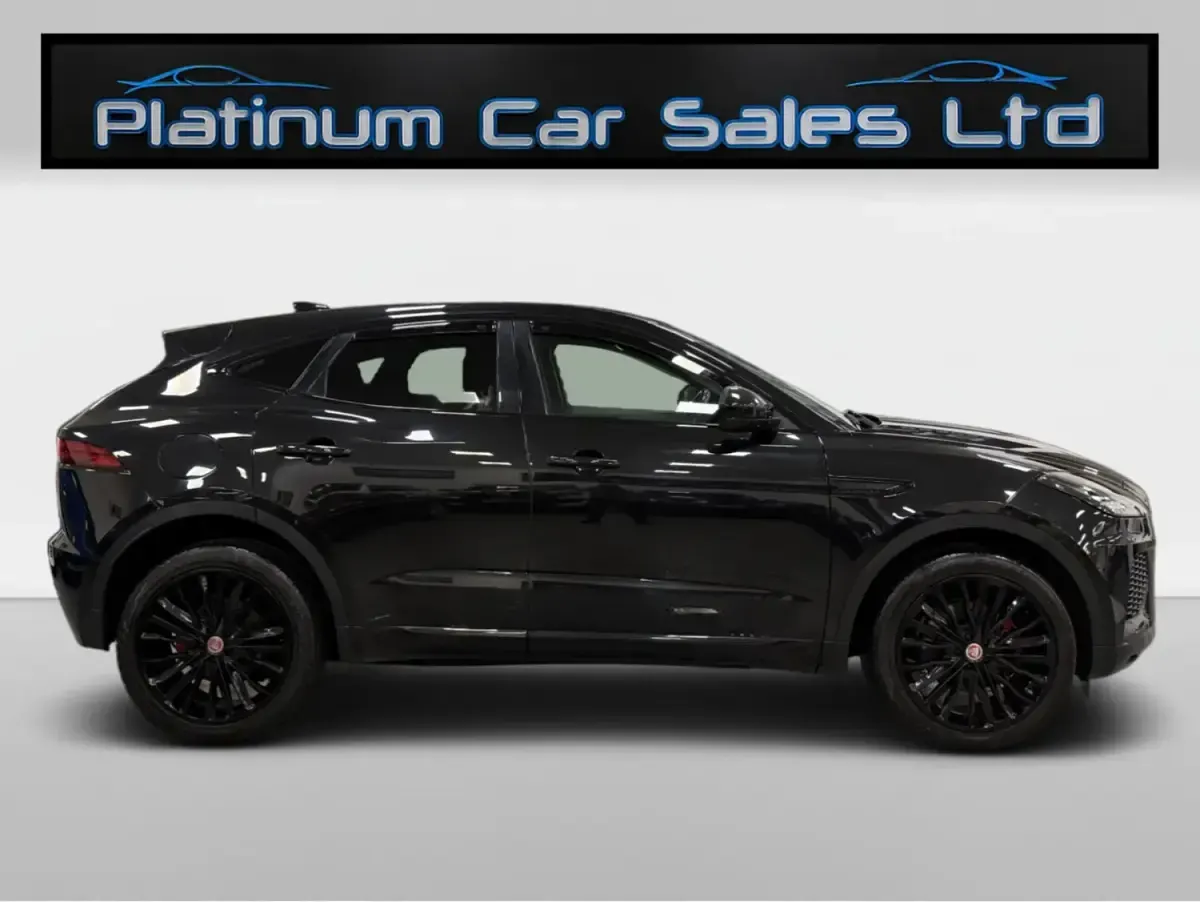 Begagnad Jaguar E-Pace R-Dynamic 180 HK (132 kW) 2018 Svart SUV