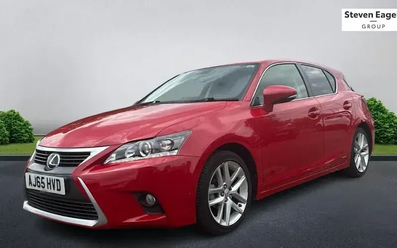 Used Lexus CT200h 136 HP (100 kW) 2017 Hatchback