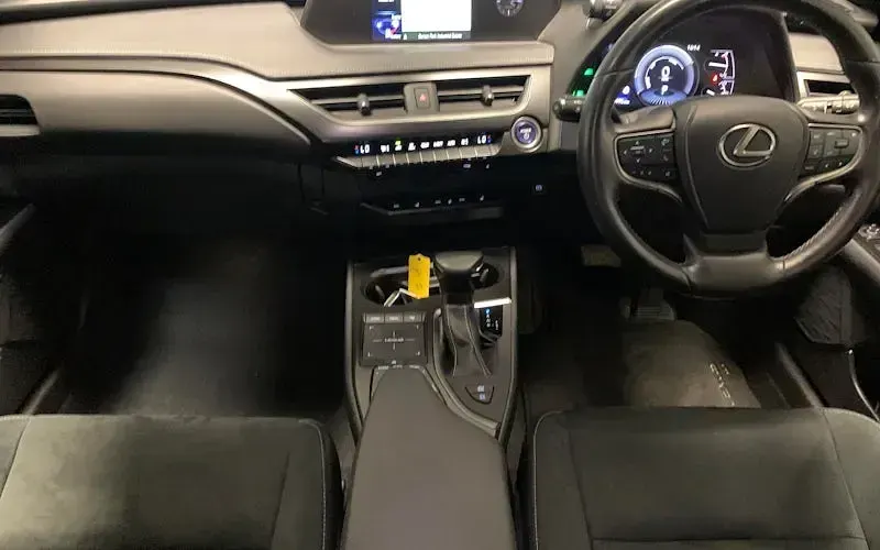 Used Lexus UX 184 HP (135 kW) 2024 SUV
