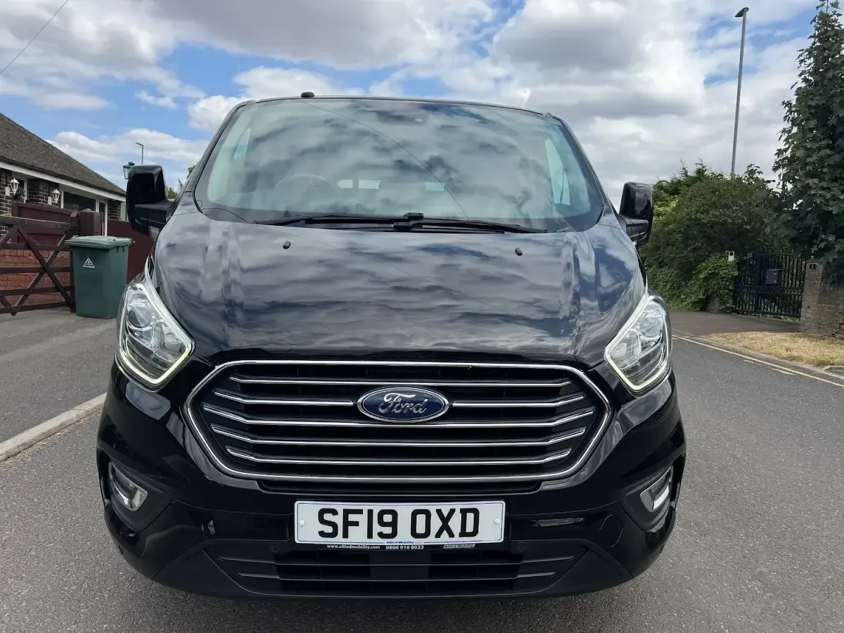 Used Ford Tourneo Custom Titanium 2019 Black Van