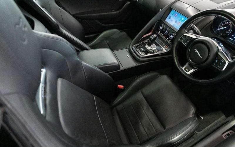 Used Jaguar F-Type R 551 HP (405 kW) 2018 Grey Coupe