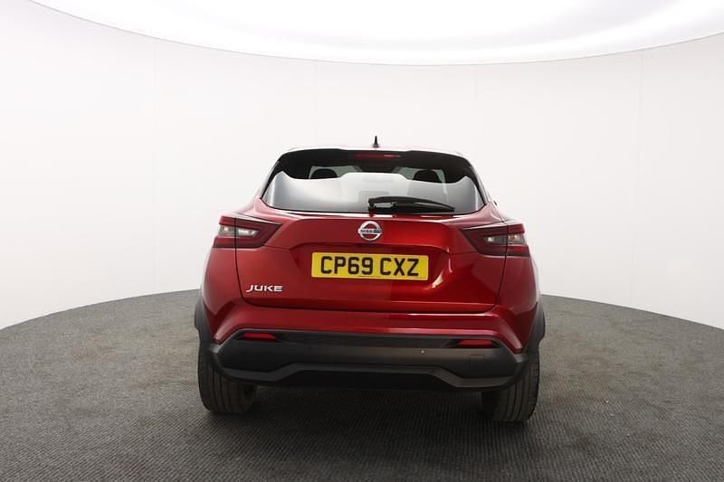 Used Nissan Juke Tekna 117 HP (86 kW) 2020 Red SUV