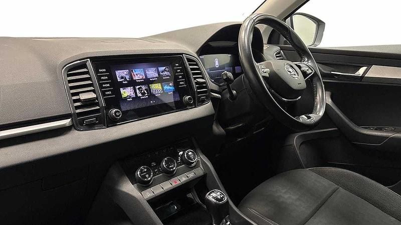 Used Skoda 110 R SE Drive 81 HP (59 kW) 2023 Brilliant silver metallic Estate