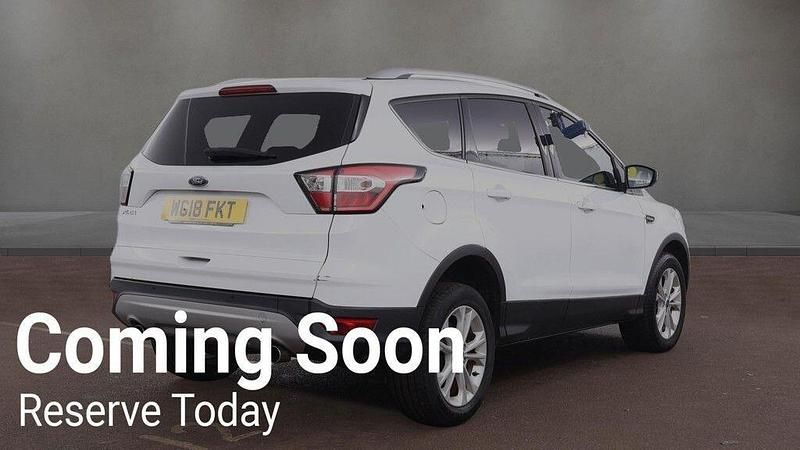 Usado Ford Kuga Titanium 120 HP (88 kW) 2018 Branco SUV