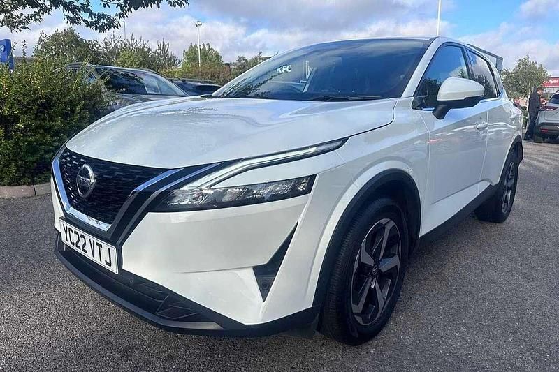 White Used 2022 Nissan Qashqai N-Connecta SUV | £19,590 (Fair price) - Image 1/4