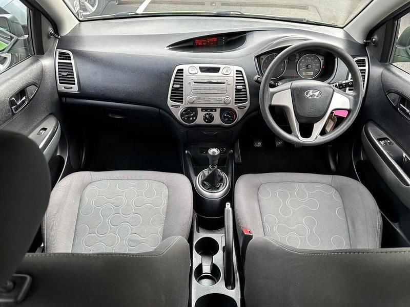 Used Hyundai i20 Classic 78 HP (57 kW) 2009 Green Hatchback