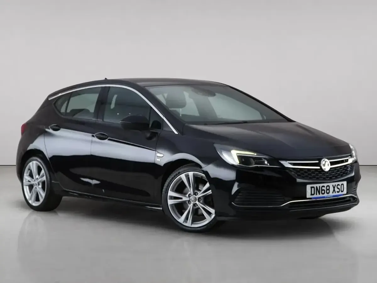 Used Vauxhall Astra SRi 200 HP (147 kW) 2018 Hatchback