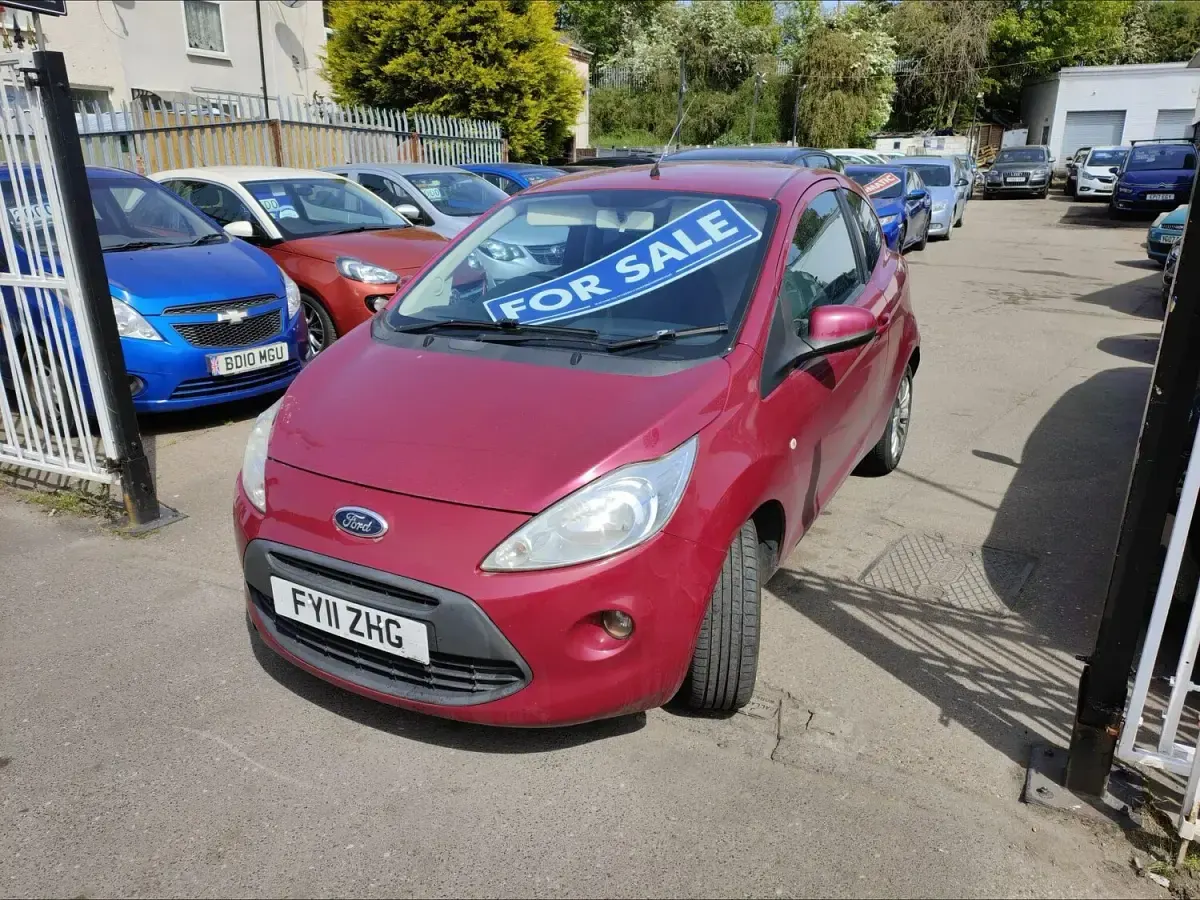 Used Ford Ka Zetec 69 HP (50 kW) 2011 Red Hatchback
