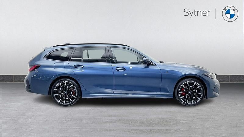Used BMW 330e M Sport 288 HP (211 kW) 2025 Blue Estate
