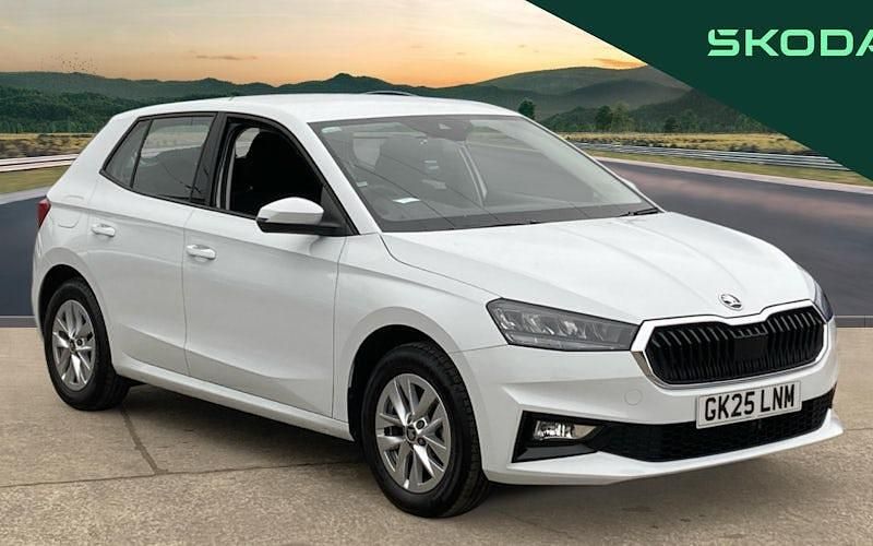 Used Skoda Fabia SE 95 HP (69 kW) 2025 White Hatchback