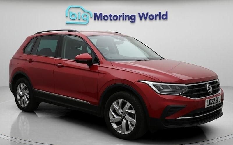 Used 2022 VW Tiguan S SUV | £17,500 (Fair price) - Image 1/4