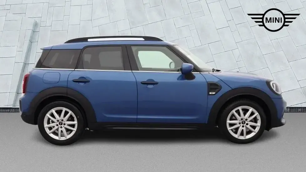 Used Mini Cooper Countryman Sport 134 HP (98 kW) 2022 Blue SUV