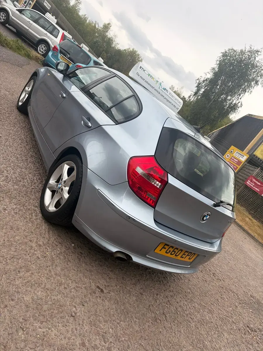 Used BMW 118 Sport Line 2010 Blue Hatchback