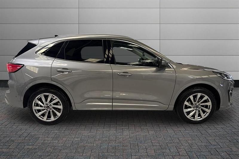 Used Ford Kuga Vignale 225 HP (165 kW) 2023 Silver SUV