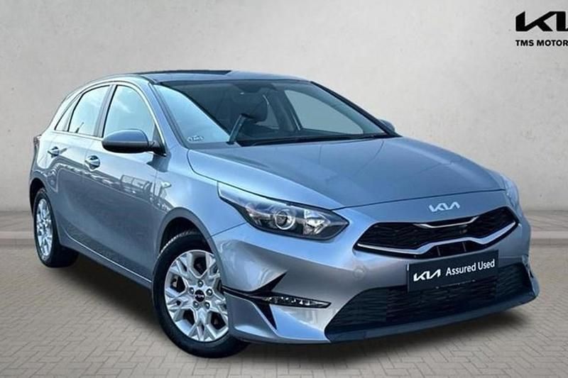 Silver Used 2024 Kia Ceed Hatchback | £16,777 (Good price) - Image 1/1