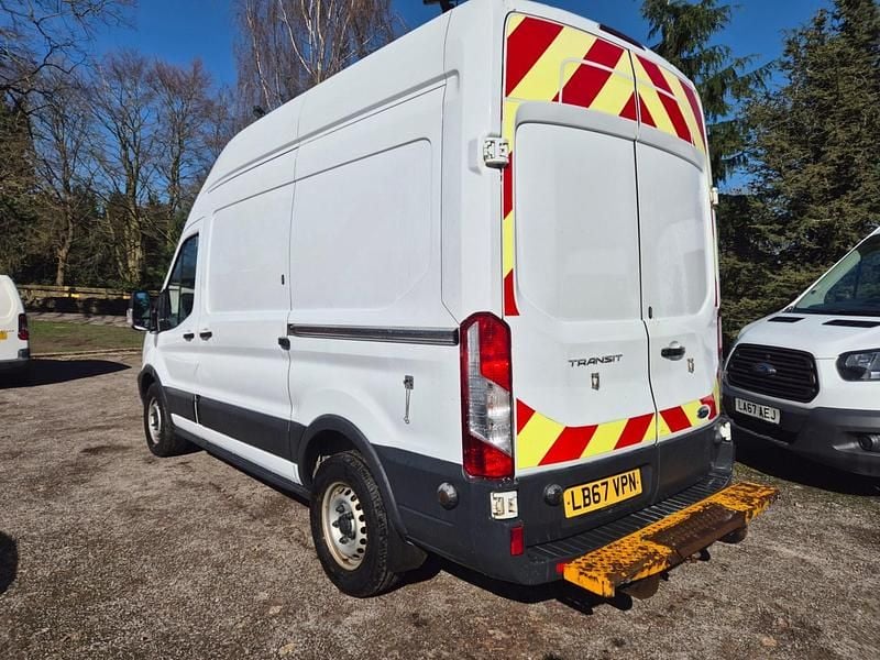 Used Ford Transit 130 HP (95 kW) 2018 White MPV