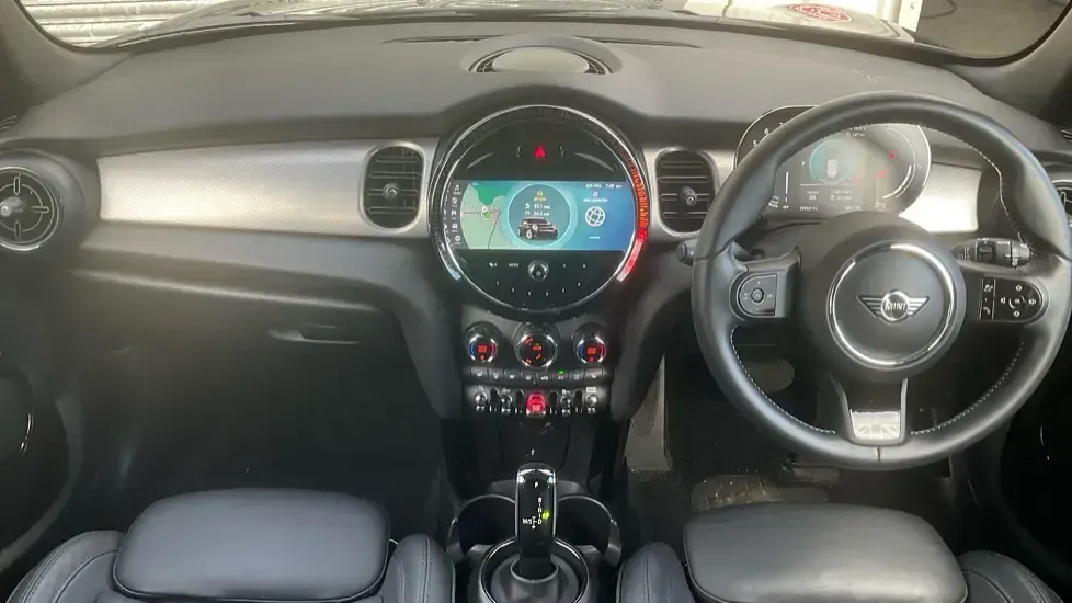 Used Mini Cooper Exclusive 134 HP (98 kW) 2021 Black Hatchback