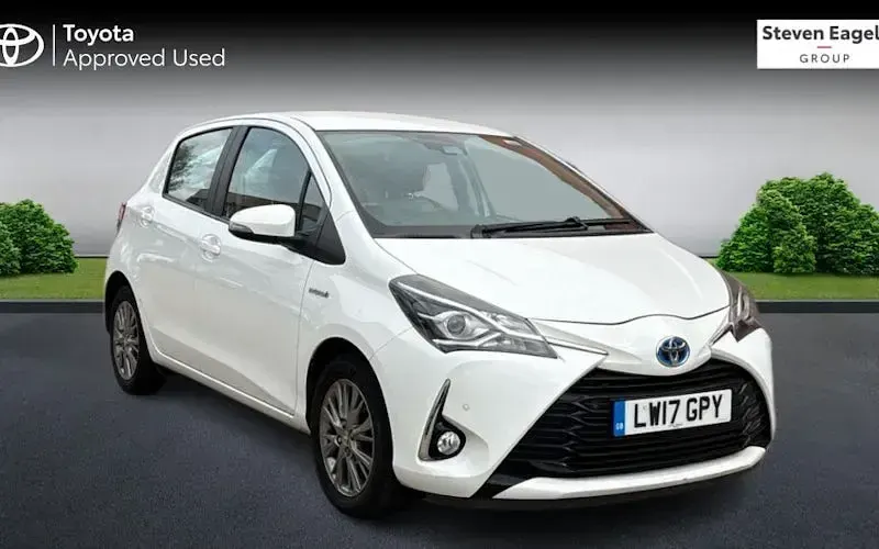 Used Toyota Yaris Hybrid 101 HP (74 kW) 2019 Hatchback