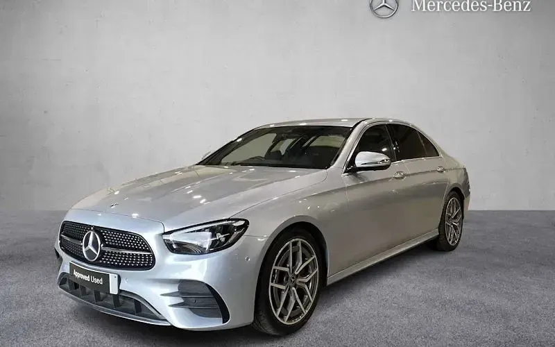 Used Mercedes E200 AMG line 200 HP (147 kW) 2023 Silver Sedan