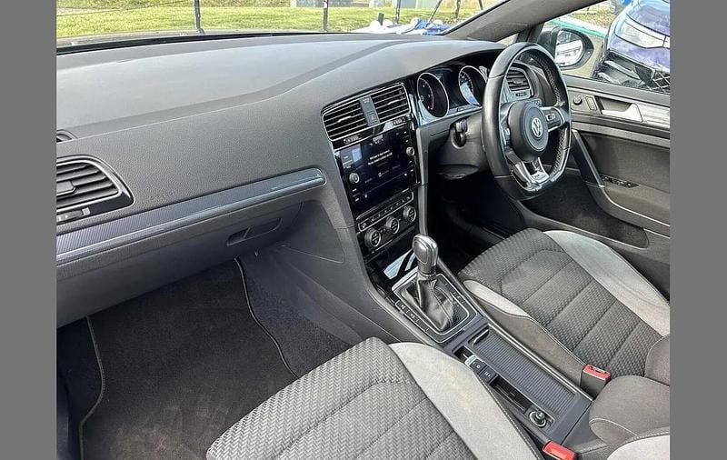 Used VW Golf VIII R-line Edition 147 HP (108 kW) 2020 Grey Hatchback