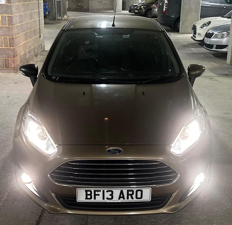 Brown Used 2013 Ford Fiesta Zetec Hatchback | £2,200 (Fair price) - Image 1/4