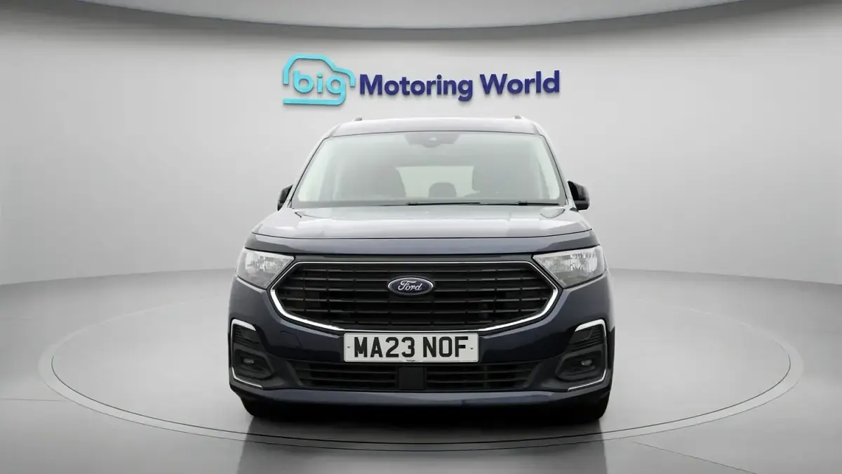 Used Ford Tourneo Connect Titanium 122 HP (89 kW) 2023 Blue MPV